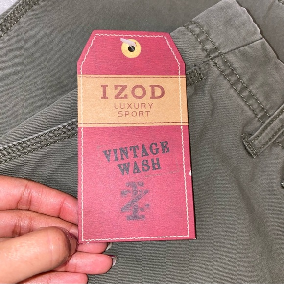 Men's Green Izod Luxury Sport Cargo Pants - Picture 6 of 10